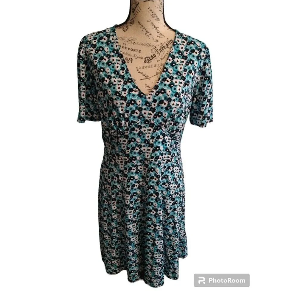 Michael kors v-neck  floral dress Medium Boho Feminine Cottagecore romance